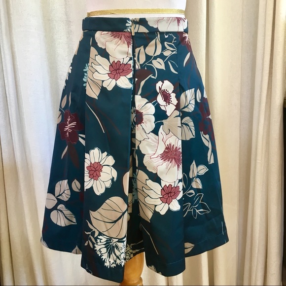 Strenesse Floral Skirt Pockets Size 4 New! - Picture 3 of 8